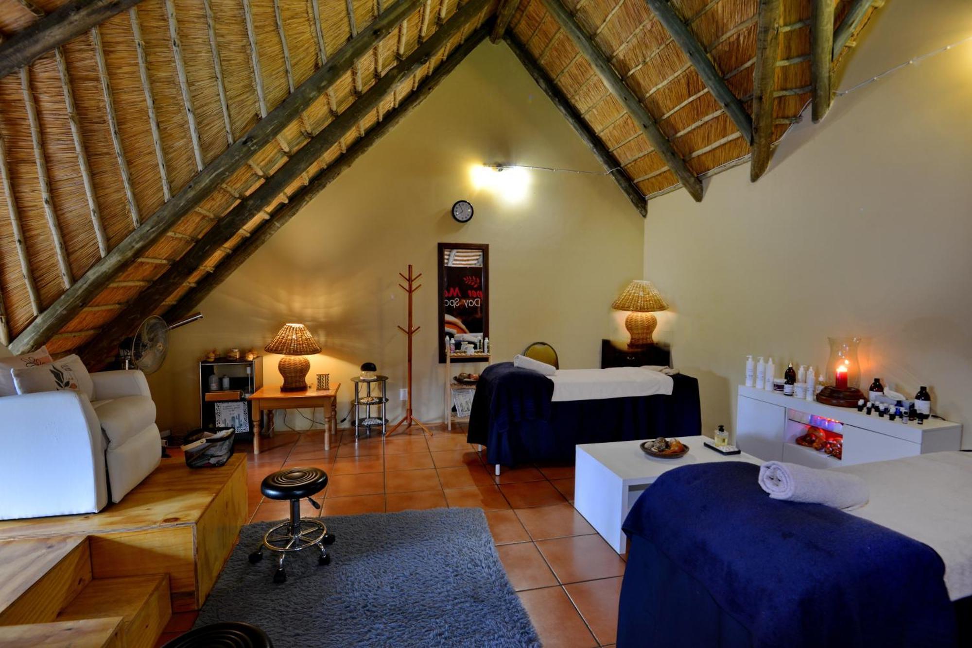 Montusi Mountain Lodge Bonjaneni المظهر الخارجي الصورة