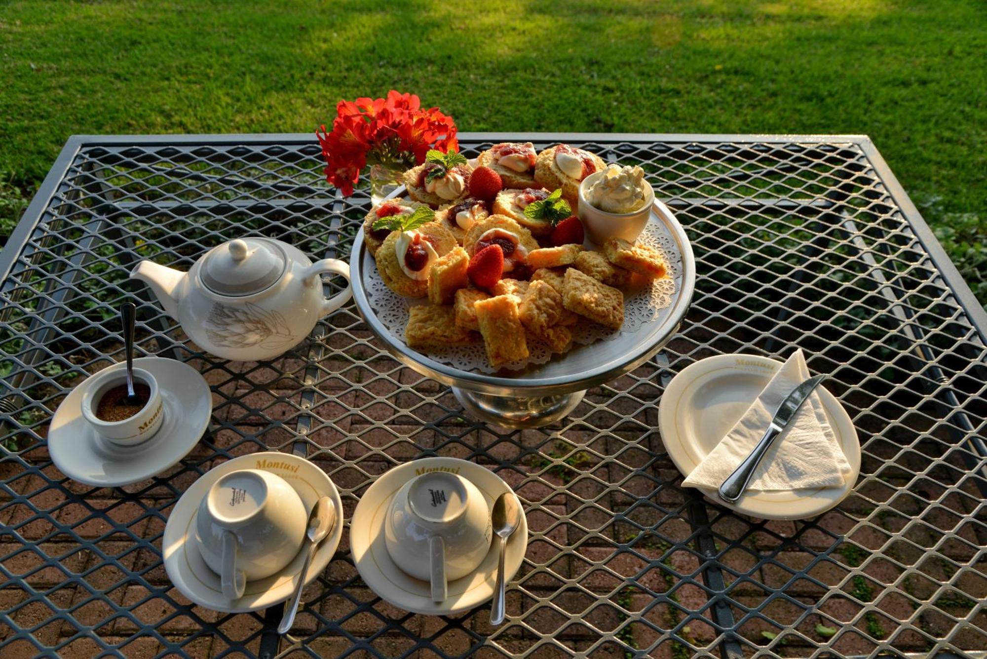 Montusi Mountain Lodge Bonjaneni المظهر الخارجي الصورة