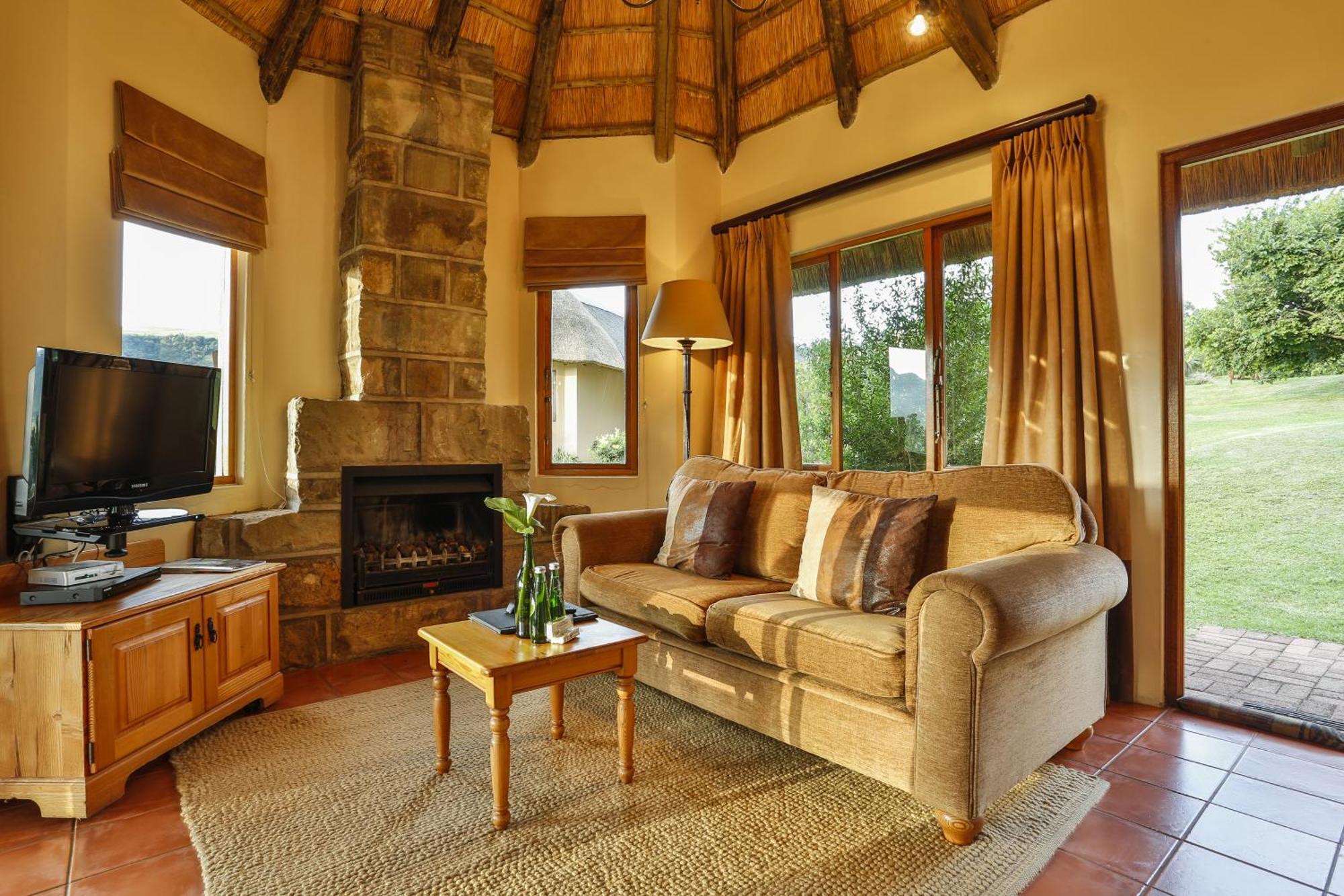 Montusi Mountain Lodge Bonjaneni الغرفة الصورة