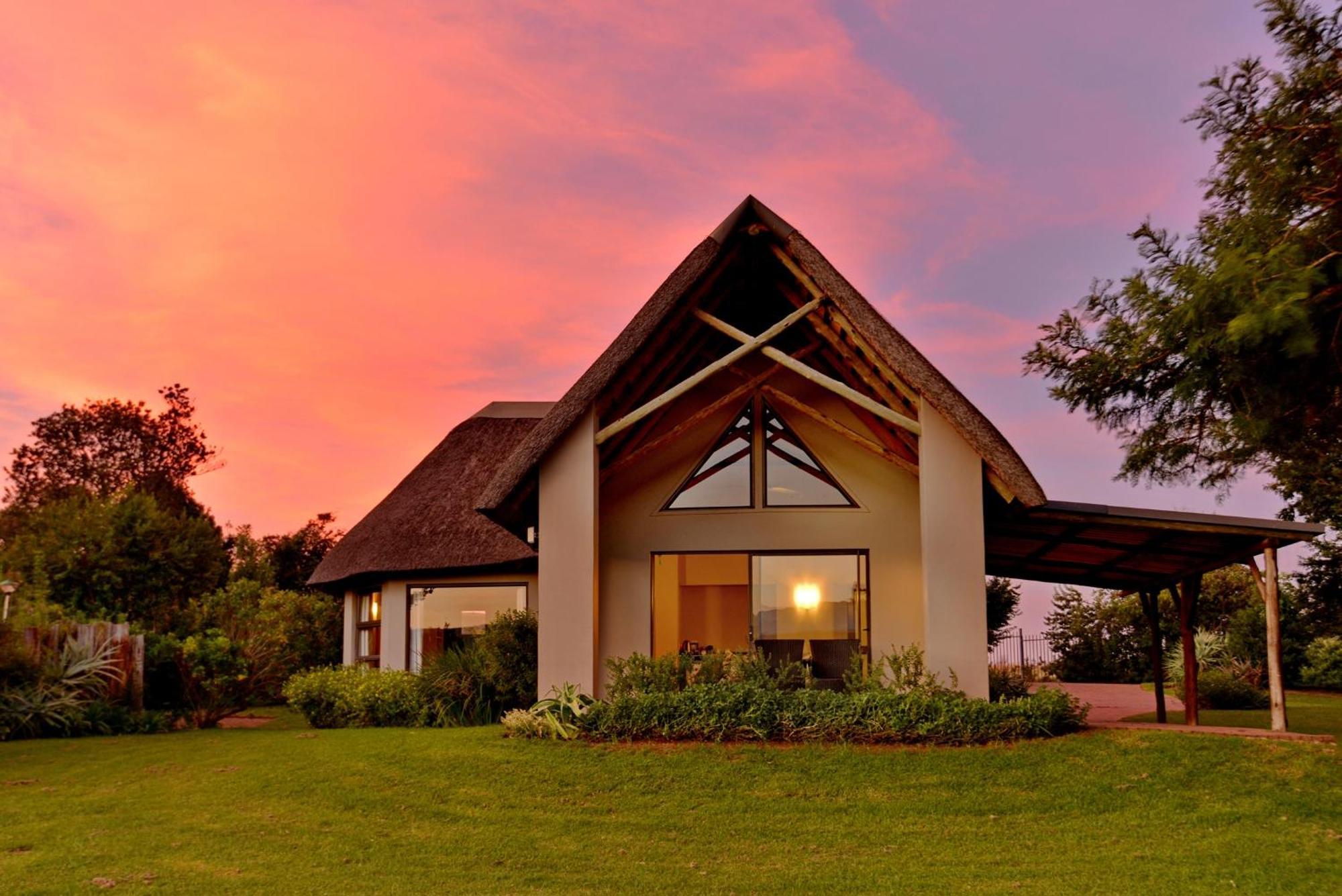 Montusi Mountain Lodge Bonjaneni المظهر الخارجي الصورة